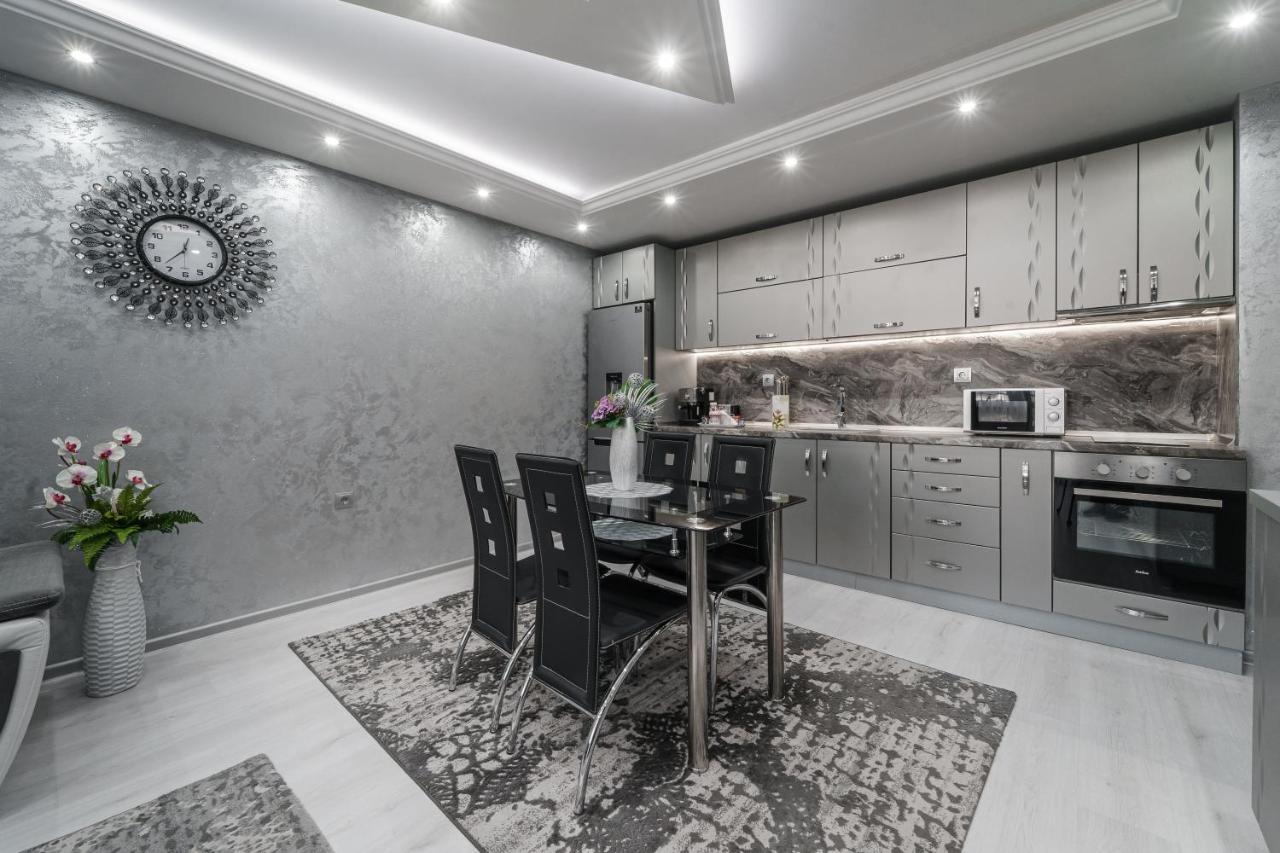 City Apartments - A Brand New Luxury & Comfy. Asenovgrad ภายนอก รูปภาพ